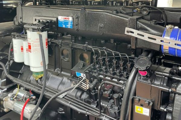 Chổi than m&aacute;y ph&aacute;t điện bị k&ecirc;nh hoặc gặp sự cố