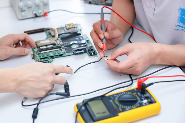 Chức năng của mạch ổn áp