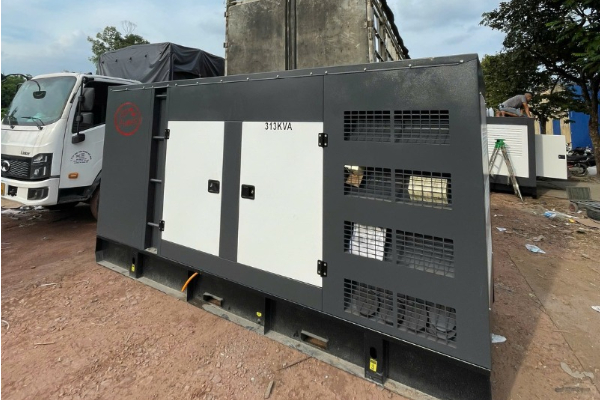 Bàn giao 2 tổ máy Dianyo 313 kVA sang Lào