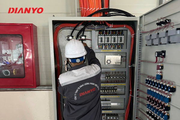 Cấu tạo tủ hòa đồng bộ máy phát điện