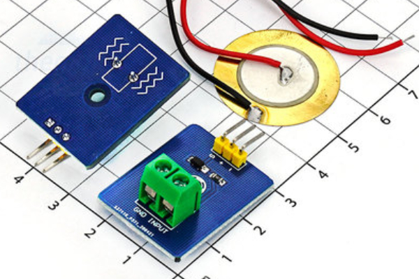 Ứng dụng hiệu ứng &aacute;p điện